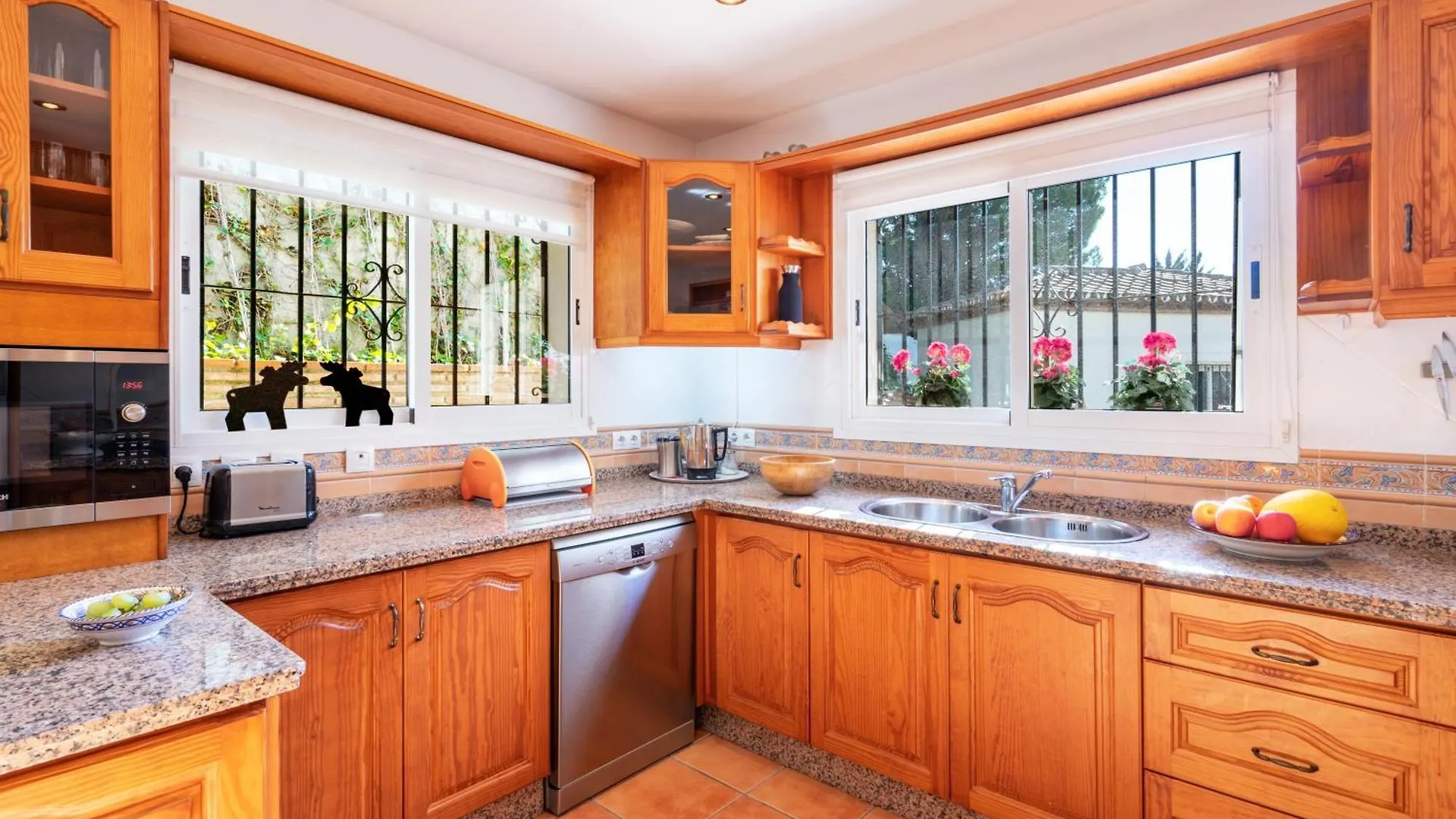 Stunning Villa With Private Pool Near Fuengirola And Mijas Pueblo By Costarentals - Ref 41